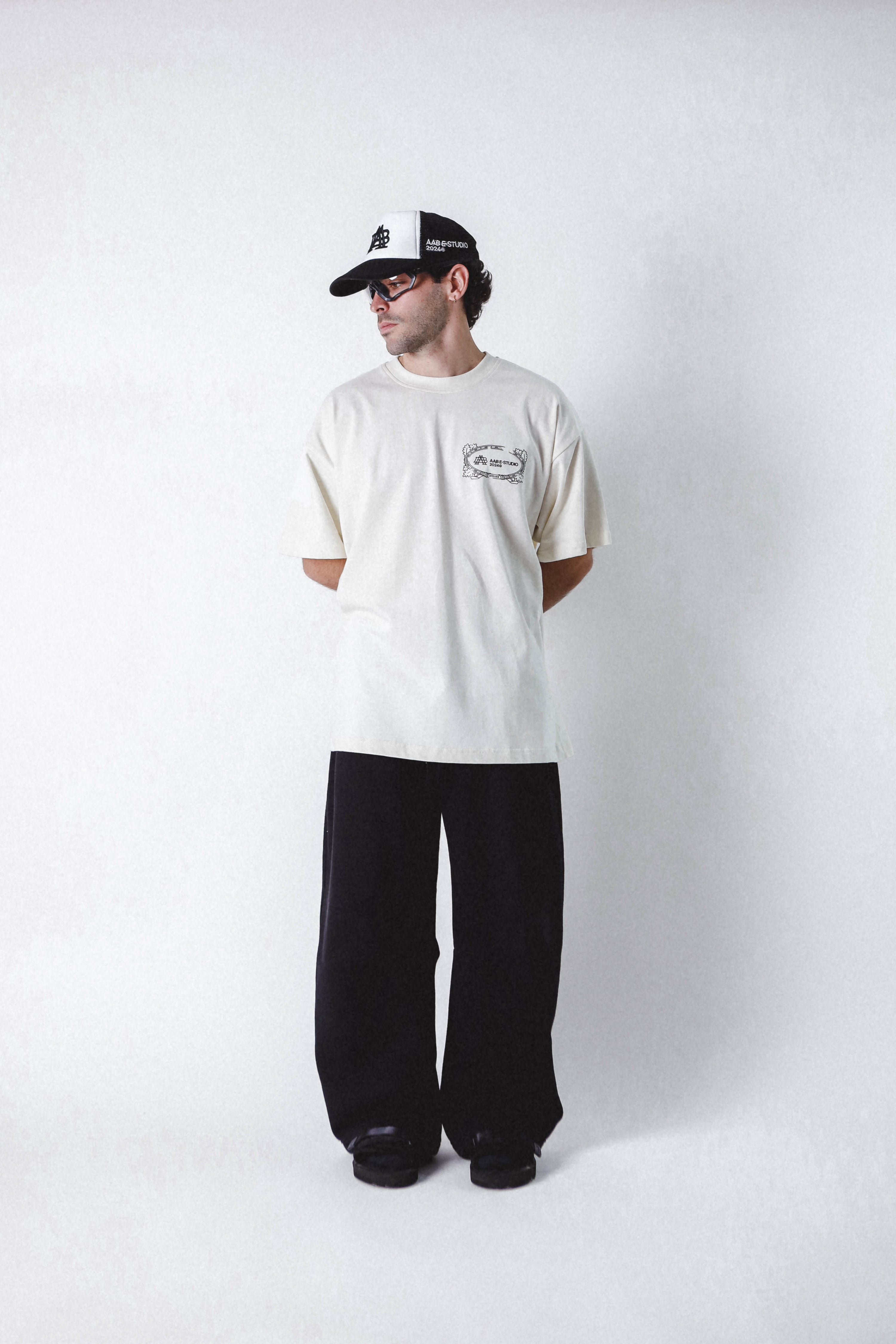 "A-TEMPORAL" BAROQUE BONE WHITE T-SHIRT