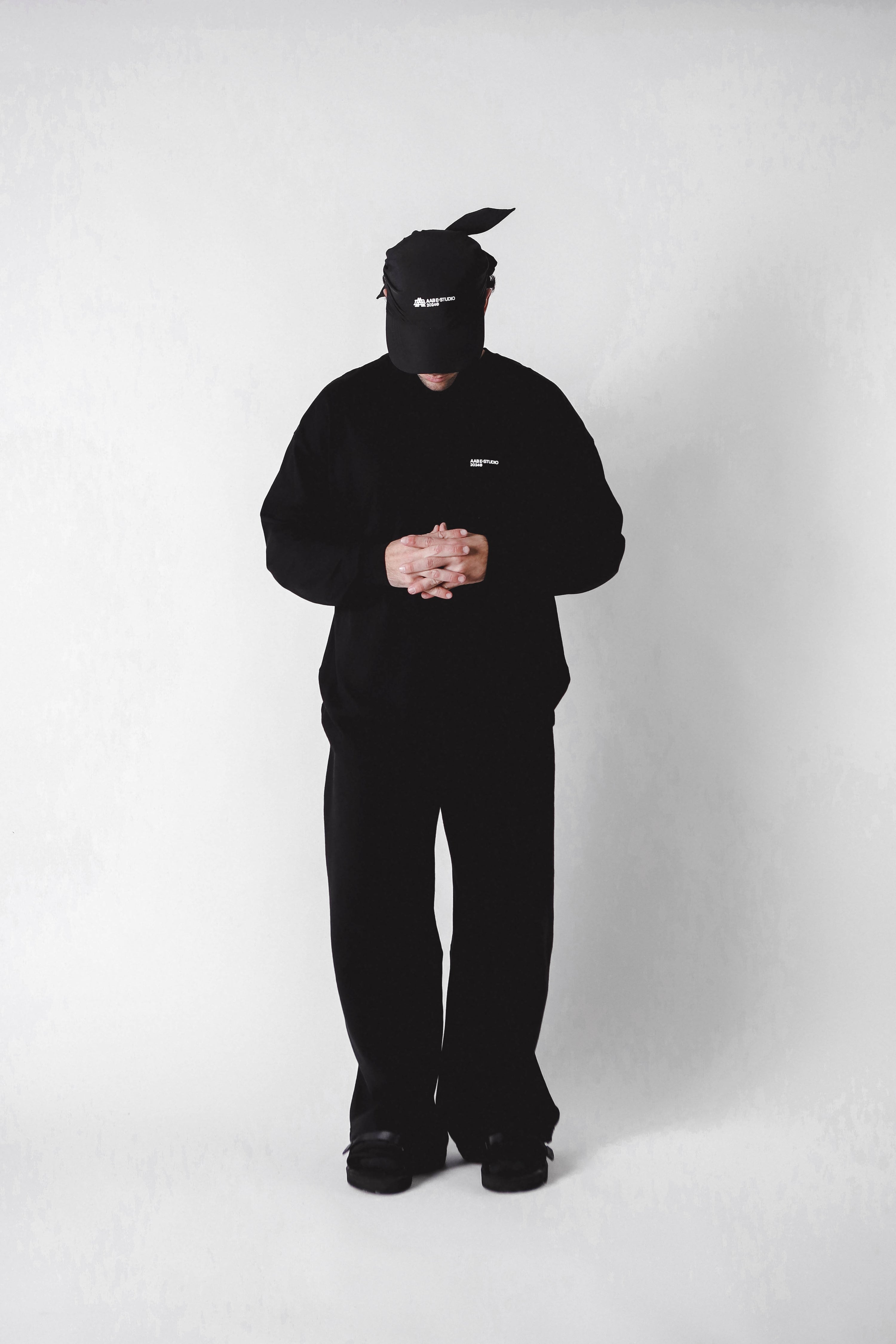 "A-TEMPORAL" LONG BASIC LOGO T-SHIRT