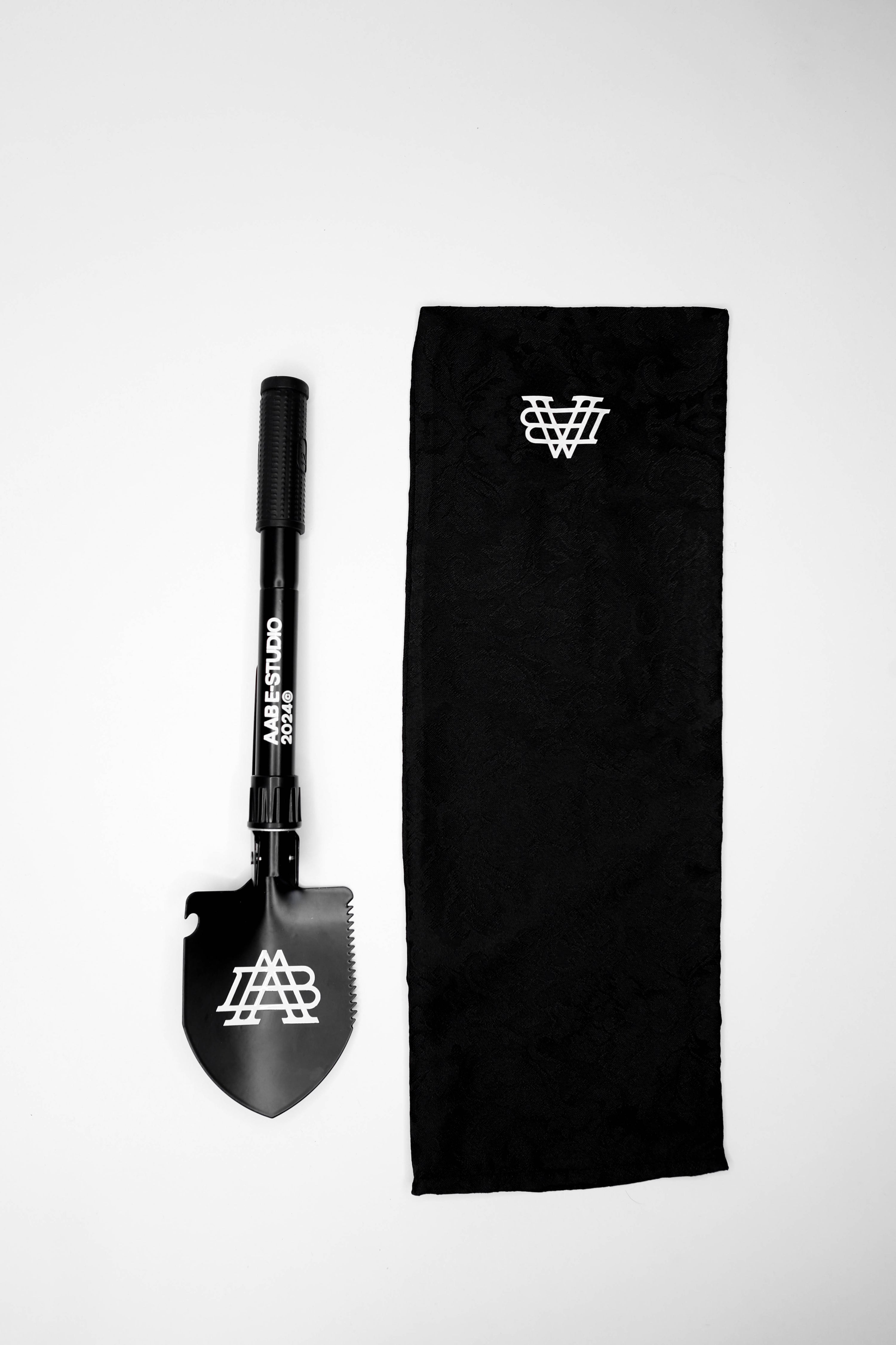 AAB SHOVEL DECORATION 1/1
