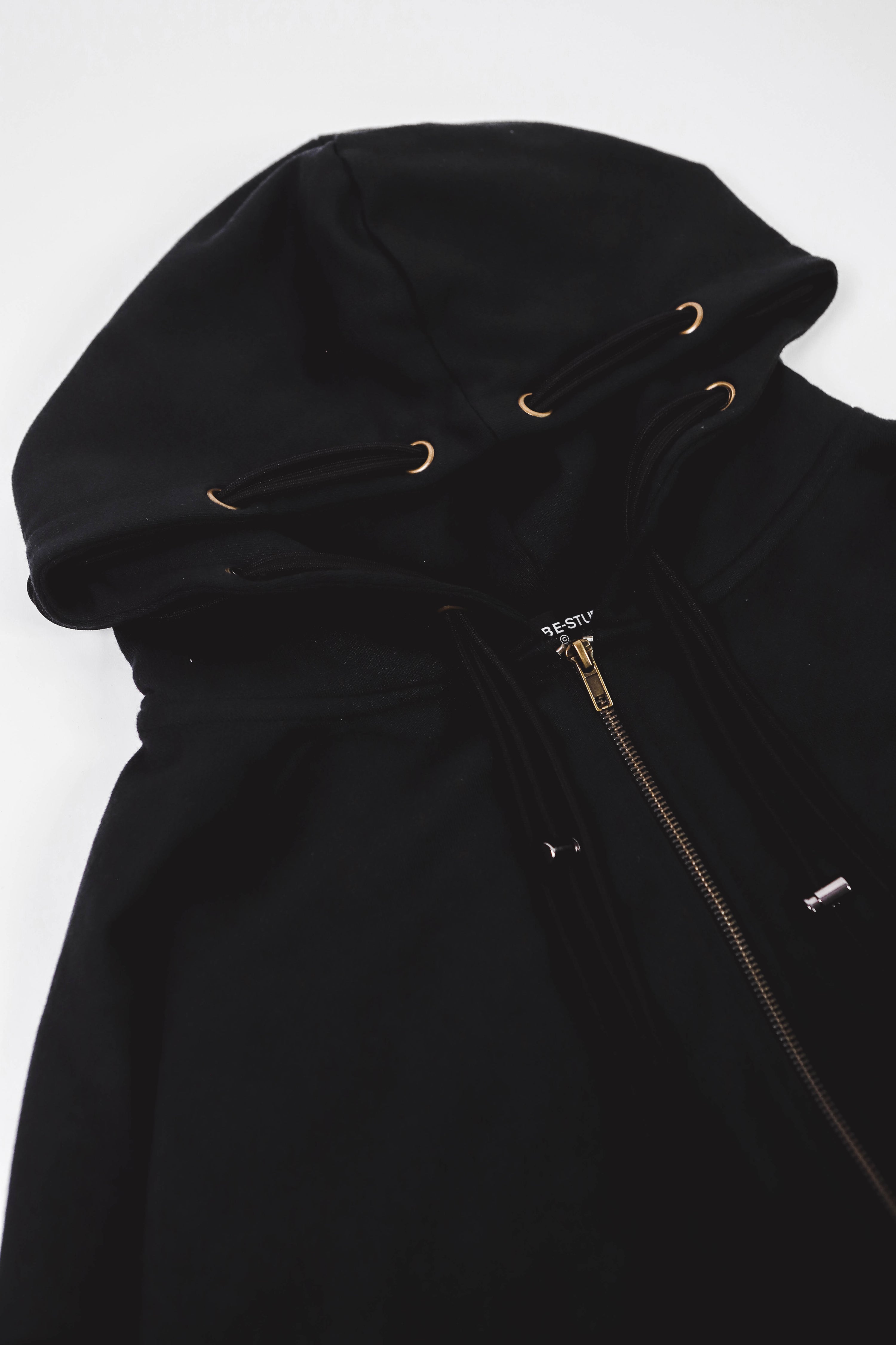 "A-TEMPORAL" BLACK ZIPPER HOODIE